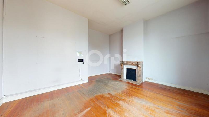 Maison - 180 m² - 8 pièces