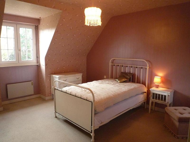 Maison - 148 m² - 7 pièces