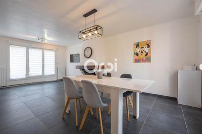 Maison - 88 m² - 4 pièces