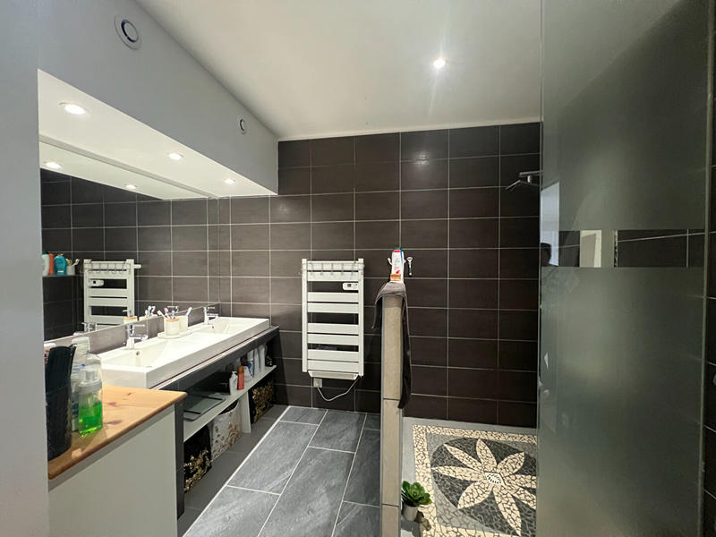 Maison - 191 m² - 8 pièces