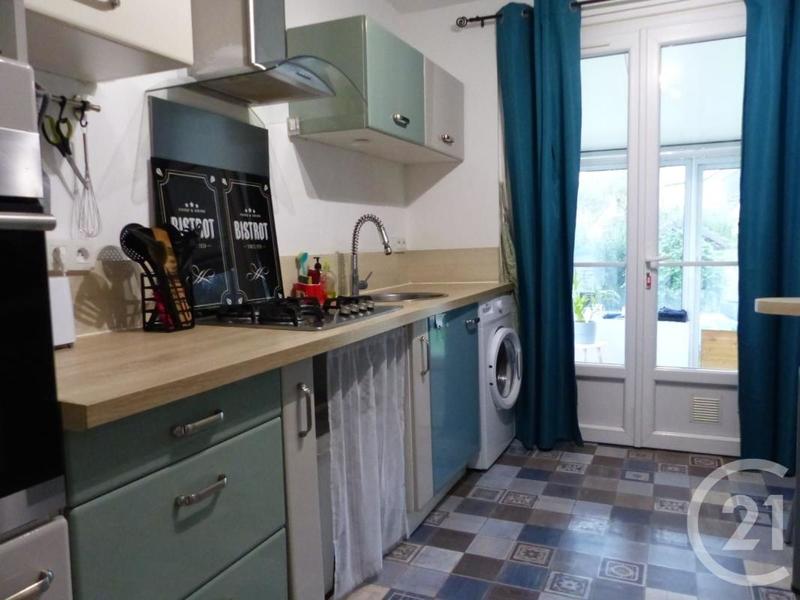 Maison - 97 m² - 5 pièces