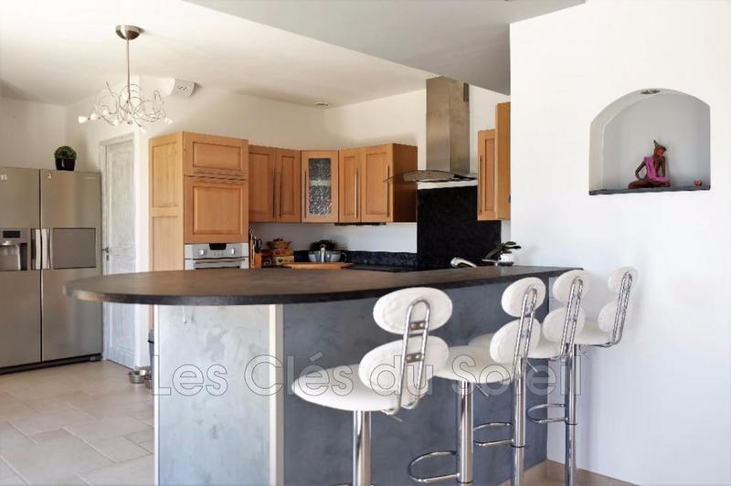 Propriété - 165 m² - 6 pièces