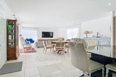 Villa - 131 m² - 5 pièces