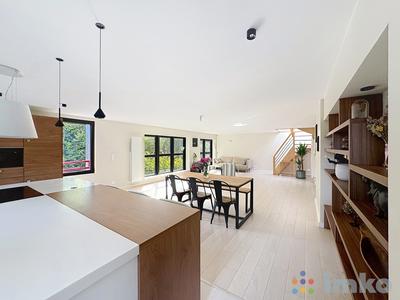 Appartement - 130 m² - 4 pièces