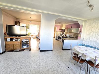 Maison - 88 m² - 5 pièces