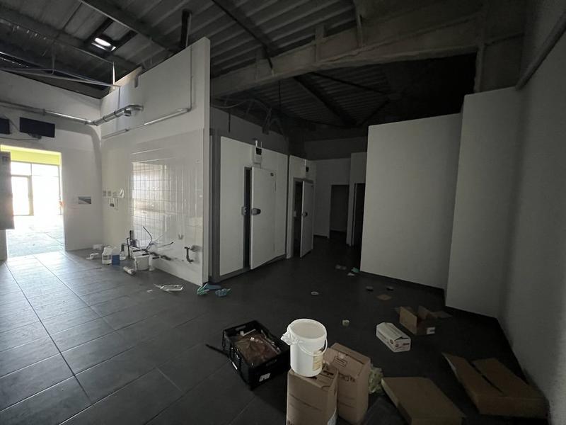 Local commercial - 203 m² - 3 pièces