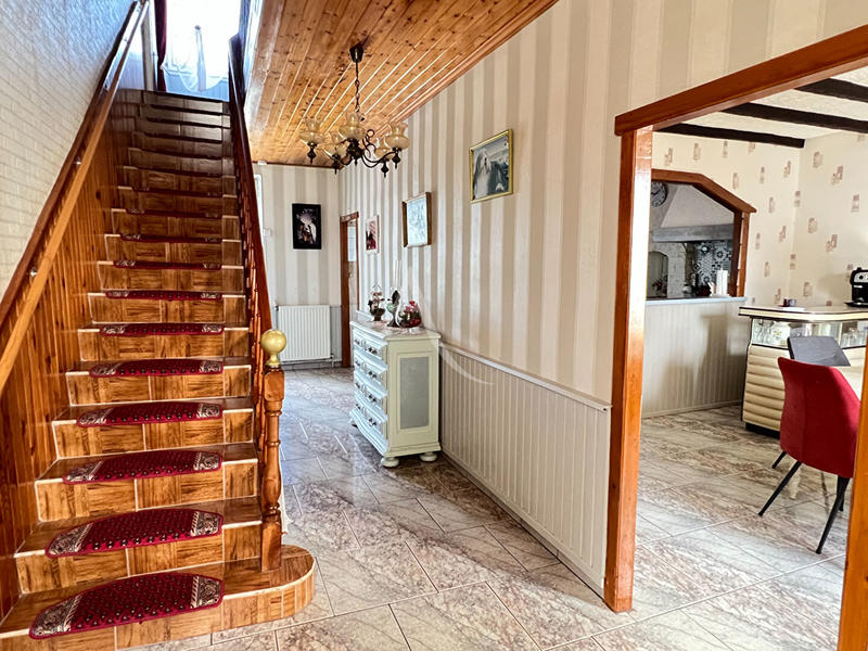 Maison - 162 m² - 6 pièces