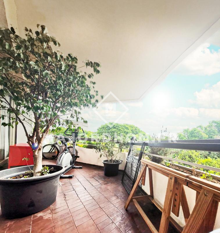 Appartement - 107 m² - 4 pièces