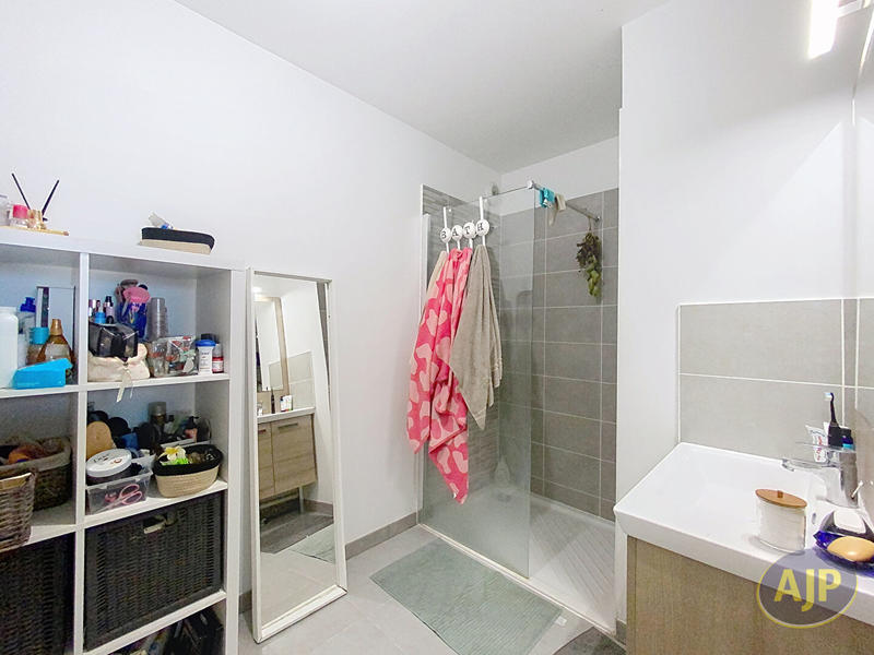 Appartement - 49 m² - 2 pièces