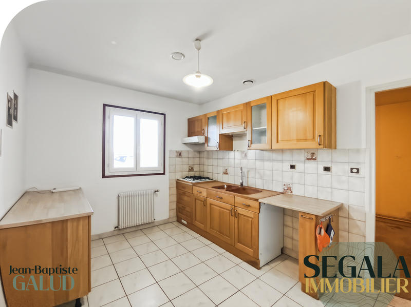 Maison - 87 m² - 4 pièces