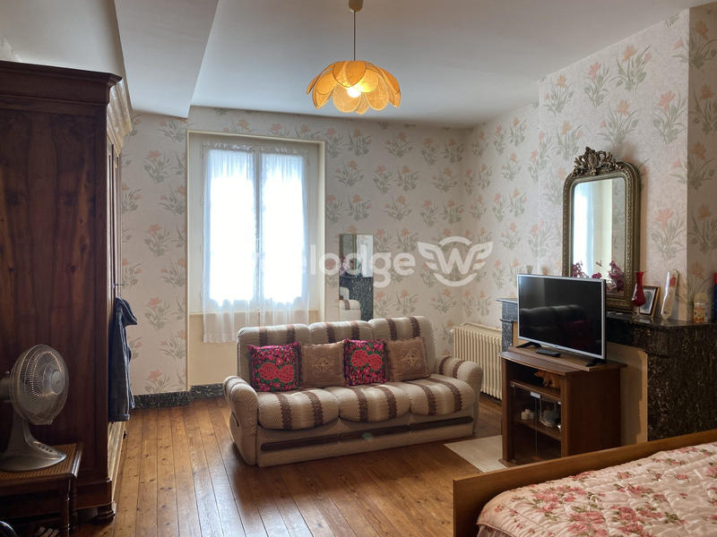 Maison - 95 m² - 5 pièces