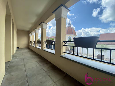 Appartement - 102 m² - 5 pièces