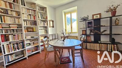 Appartement - 95 m² - 6 pièces