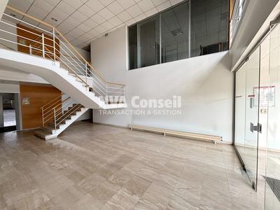 Local d'activités - 4 404 m²