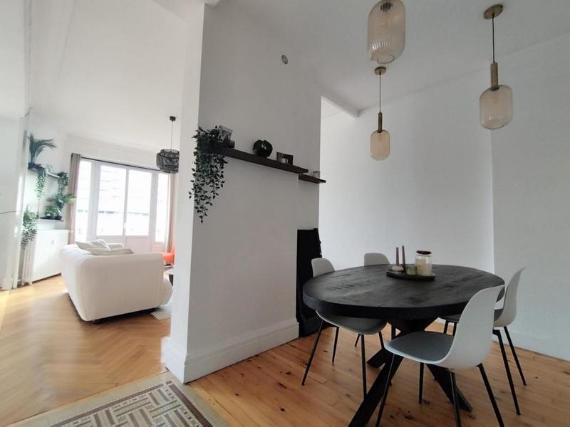 Appartement - 75 m² - 3 pièces