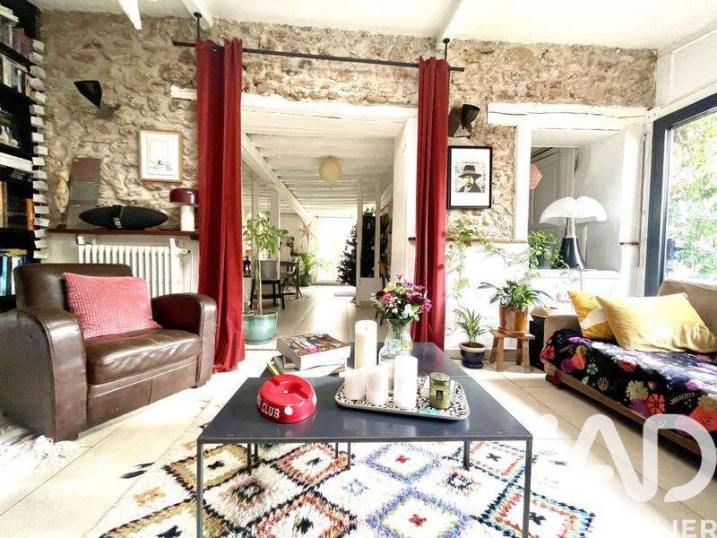 Maison - 165 m² - 9 pièces