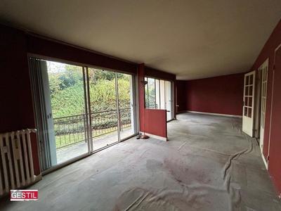 Appartement - 99 m² - 5 pièces