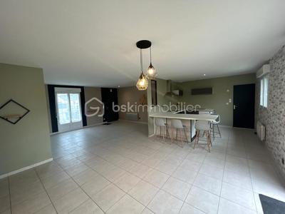 Maison - 100 m² - 5 pièces