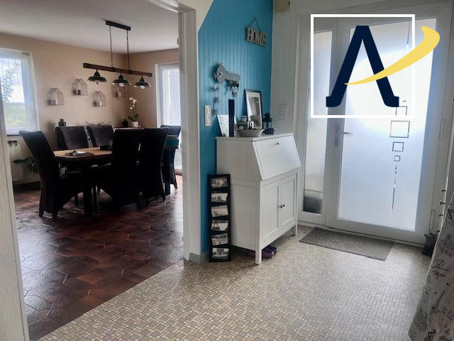 Maison - 101 m² - 5 pièces