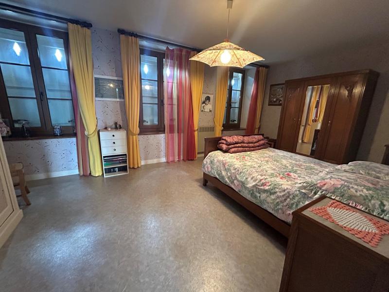 Maison ancienne - 189 m² - 10 pièces