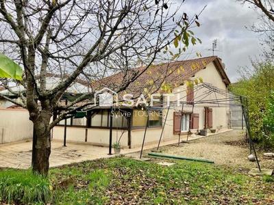 Maison - 90 m² - 6 pièces