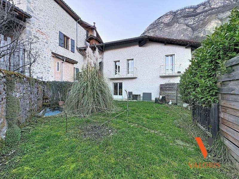 Maison - 127 m² - 6 pièces