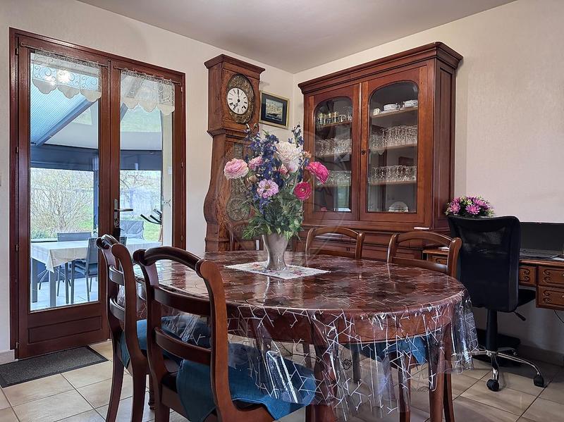 Maison - 183 m² - 8 pièces