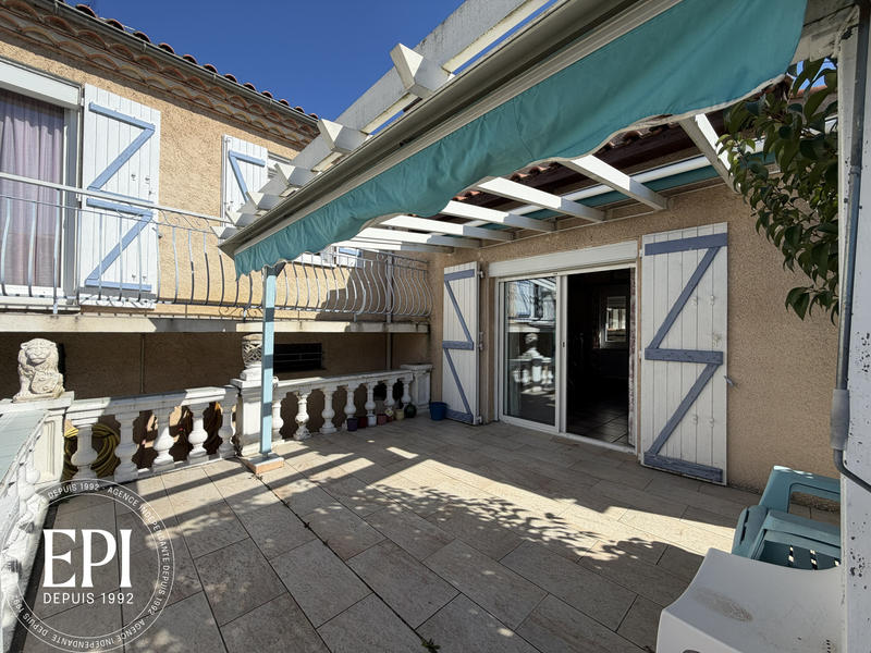 Maison - 158 m² - 9 pièces