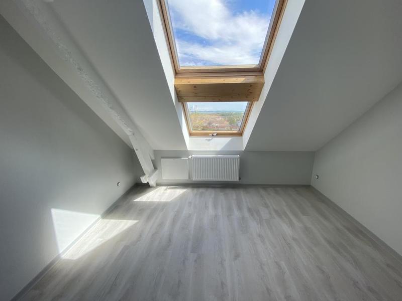 Duplex - 82 m² - 4 pièces