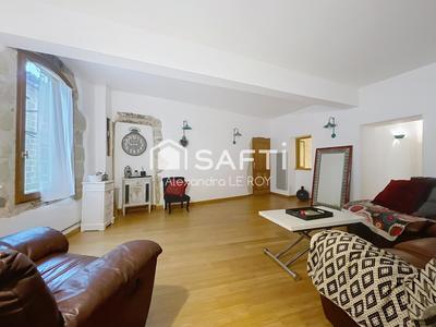 Maison - 180 m² - 11 pièces