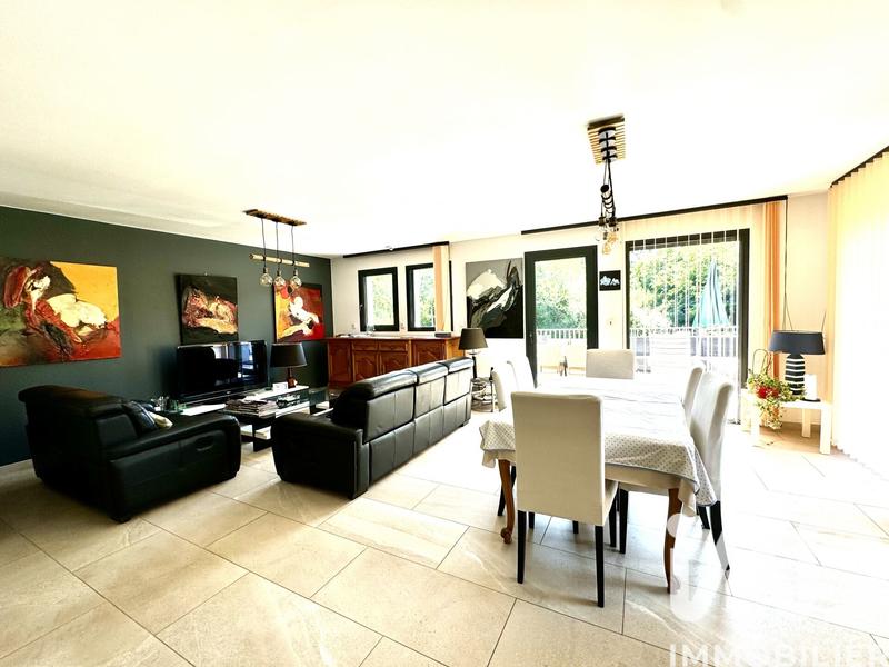 Maison - 152 m² - 5 pièces