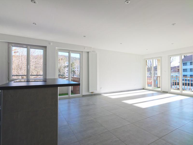 Appartement - 92 m² - 4 pièces