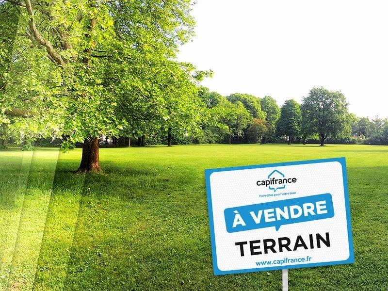 Terrain constructible - 779 m²