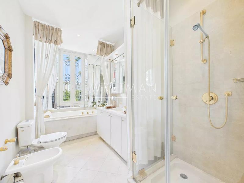 Appartement - 111 m² - 3 pièces