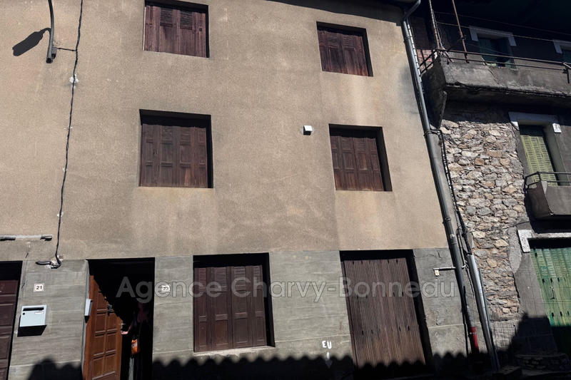 Maison - 75 m² - 5 pièces