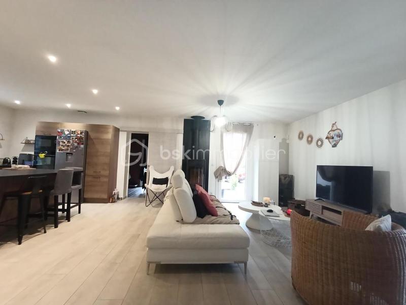 Maison traditionnelle - 110 m² - 5 pièces