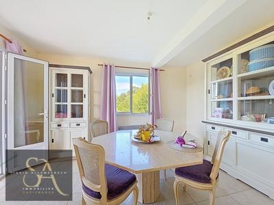 Maison - 159 m² - 6 pièces