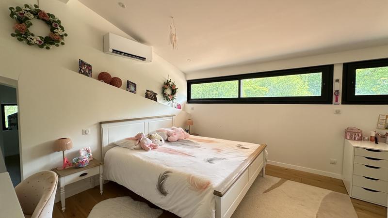 Maison - 322 m² - 9 pièces