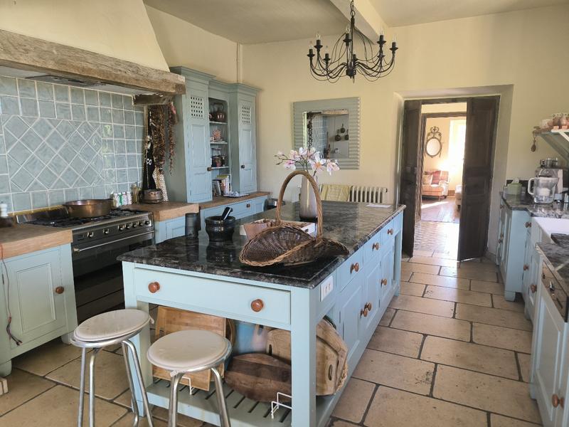 Maison - 296 m² - 8 pièces