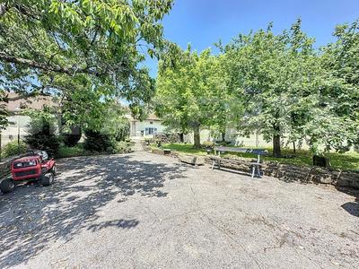 Maison de village - 284 m² - 13 pièces