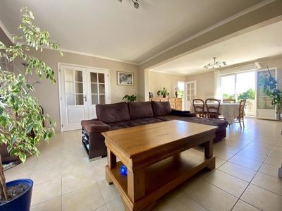 Villa - 198 m² - 7 pièces