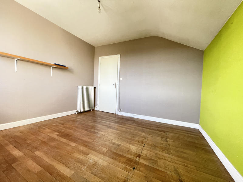 Maison - 128 m² - 7 pièces