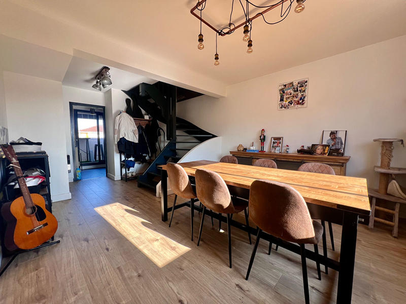 Appartement - 110 m² - 4 pièces