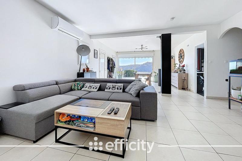 Maison - 134 m² - 5 pièces