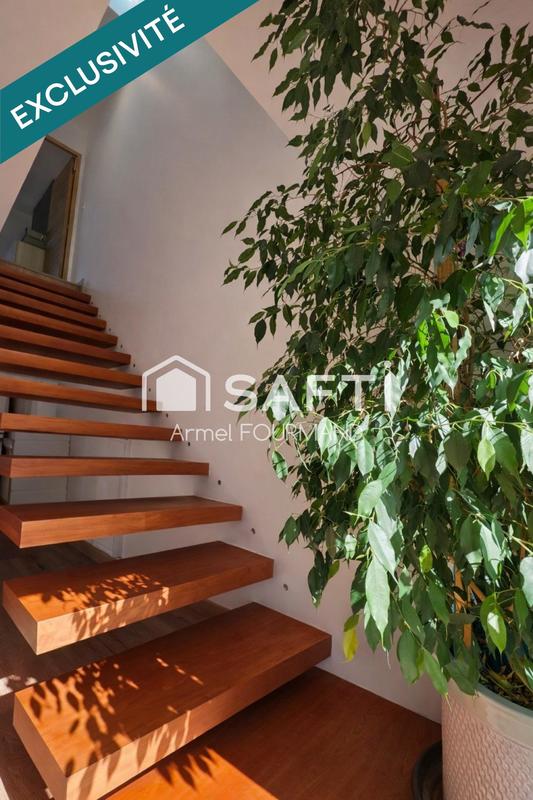 Maison - 180 m² - 7 pièces