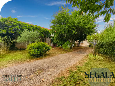 Maison - 230 m² - 6 pièces