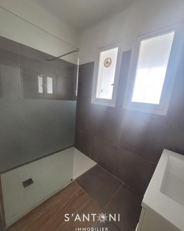 Appartement - 92 m² - 4 pièces