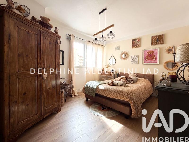 Appartement - 82 m² - 3 pièces