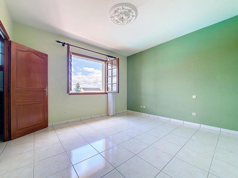 Maison - 271 m² - 5 pièces