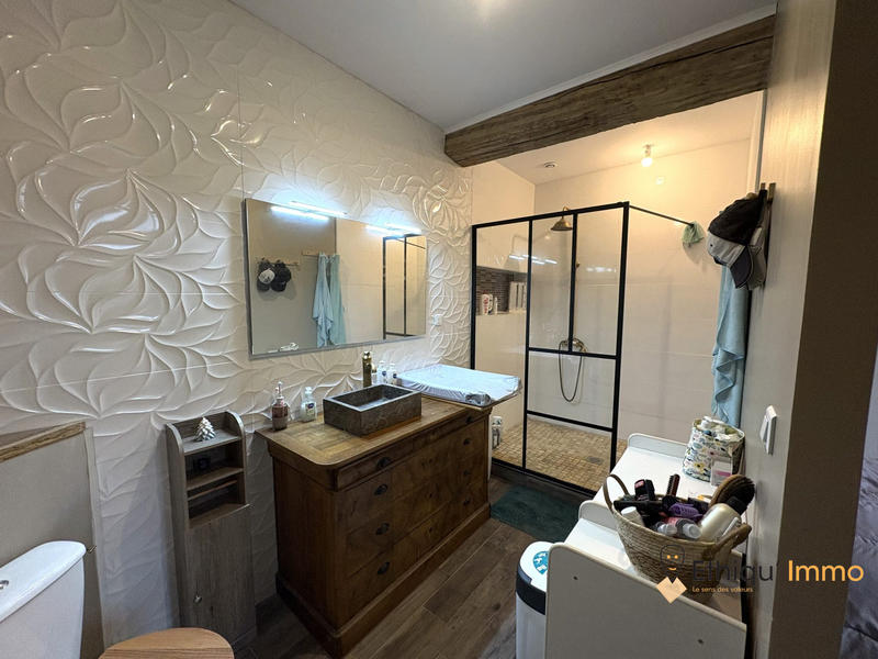 Maison - 143 m² - 5 pièces